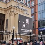 Море слез: к гробу Градского выстроились сотни россиян