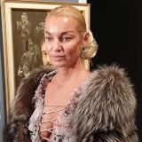 Опозорившаяся Волочкова вернулась на место интимного скандала: Спрячьте зад!