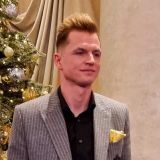 Какая нежность: бросившего Бузову Тарасова засняли во время близости с Басковым