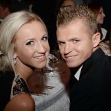 Слава Бузовой не дает покоя: Безработный Тарасов с женой подались в певцы 