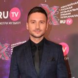 Лазарев показал фанатам репетицию сложного номера