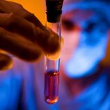 Тужься, Наташа: зачем одинокой Фриске дорогая служанка для родов зачатой в пробирке дочки