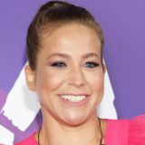 Барановская с детьми сбежала из Москвы