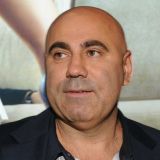 Сам не лучше: Осудивший уезжающих звезд Пригожин замечен в аэропорту 