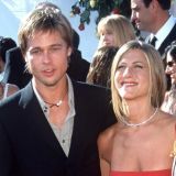 Питту и Энистон приписывают роман