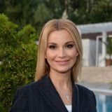 Орлова отправилась на мезотерапию кожи головы