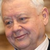 Известный режиссер осудил поклонника юных красоток Табакова Известный режиссер осудил поклонника юных красоток Табакова