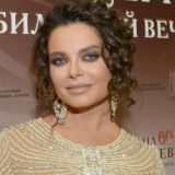 Потеряла ребенка, бросила мужа-изменника и попала в реанимацию: что пережила Наташа Королева