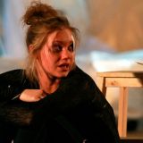 Асмус залила кофе всю новую одежду