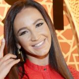 Одинокую разведенку Бузову застукали с женатым мужиком: Чего пристала