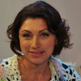 Жил с женщиной на 15 лет старше и до сих пор не женился: что случилось с сыном Сябитовой