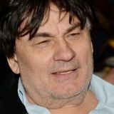 Серов выпроводил из дома дочь с двумя младенцами