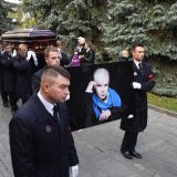 Известная блондинка отжала ключи от заграничной квартиры покойника Моисеева: Забрала их