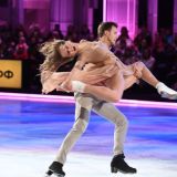 Арзамасова показала сложную поддержку на шоу 