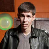 Вынуждена работать официанткой: мечты дочери Панина разбились вдребезги 