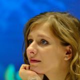 Арзамасова берется за любую работу ради денег