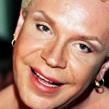 Директор сцепился с братом облапошенного Моисеева из-за наследства