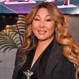 Анита Цой поздравила читателей 