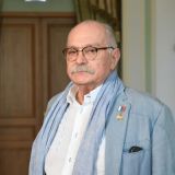 С больничной койки обессилевшего Михалкова переложили в гроб