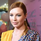 Собравшая чемодан Подольская в очередной раз покидает дом