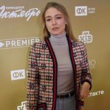 Акиньшина появилась вместе с Козловским на премьере сериала 