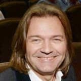 Дочь Маликова показала семью на фото: Бутерброд любви