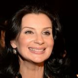 Стриженова публично поблагодарила зрителей за посещение спектакля со своим участием