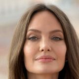 Джоли, Билан и Лолита: кто из звезд шоу-бизнеса одолел депрессию