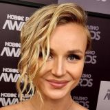 Жених на 10 лет младше: дважды разведенную Гагарину снова позвали замуж