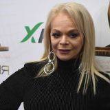 Лариса Долина удивила новым образом