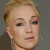 Похудевшая Дарья Мороз удивила россиян новым образом Похудевшая Дарья Мороз удивила россиян новым образом