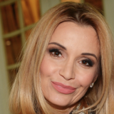 Орлова стала жертвой мошенников и потеряла внушительную сумму