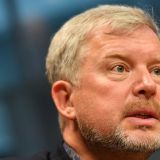 Пресняков прыгнул с крыши, а Пельш из самолета: 6 звезд с опасными хобби