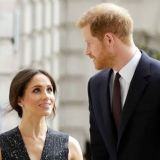 Целует не жену: где развлекается принц Гарри?