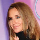 Довольная уловом Ковальчук показала полутораметровую рыбу