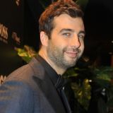 Отец нашел работу для сидящего без дела Урганта