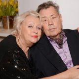 Сколько денег вдова хочет за квартиру покойного Караченцова?