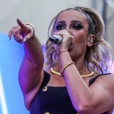 Как Бузова: внезапно запевшие звезды российского шоу-бизнеса