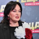 Муж Гузеевой засветился с молодой сучкой на 