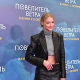 Поставила точку в споре: Ходченкова оголила живот после слухов о беременности Поставила точку в споре: Ходченкова оголила живот после слухов о беременности