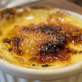 Удивите домашним кремом-брюле / Пошаговый рецепт ИДЕАЛЬНОГО десерта