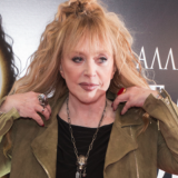 В новой песне Аллы Пугачевой усмотрели намек на развод с Максимом Галкиным*