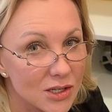 Покрытый татуировками сын Яковлевой сообщил о симпатии к рыжей девушке