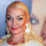 Дочь Анастасии Волочковой сменила имя и отказалась от связи с балериной