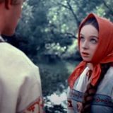 Тест: отгадайте советский фильм по кадру с женщиной в платочке