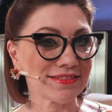 62-летняя Сябитова откровенно рассказала о сознательном отказе от интима и одиночестве