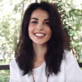 41-летняя Сати Казанова объявила о беременности 