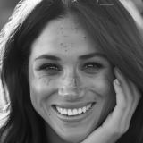 Сначала – мусор, потом – дворец: первая работа Меган Маркл решила все