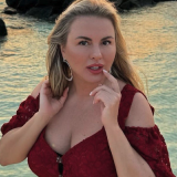 Семенович пришлось срочно оправдываться из-за отношений с женатым любовником