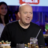 Резко изменившийся Бурунов назвал радикальный способ похудения Резко изменившийся Бурунов назвал радикальный способ похудения